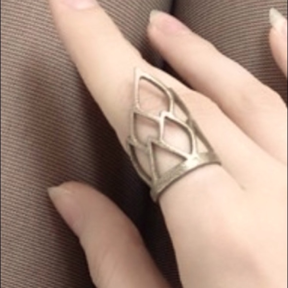 ISO Rogue and Wolf rule ring in silver sz 7 or 8